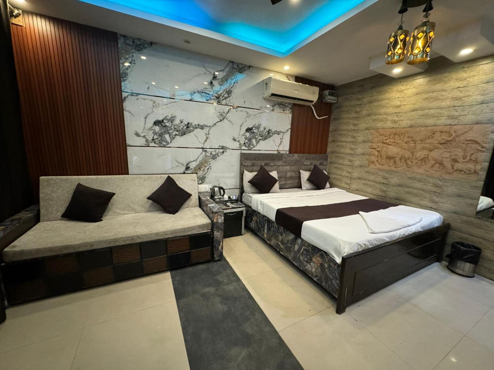Hotel Dev Ganga Rishīkesh 外观 照片