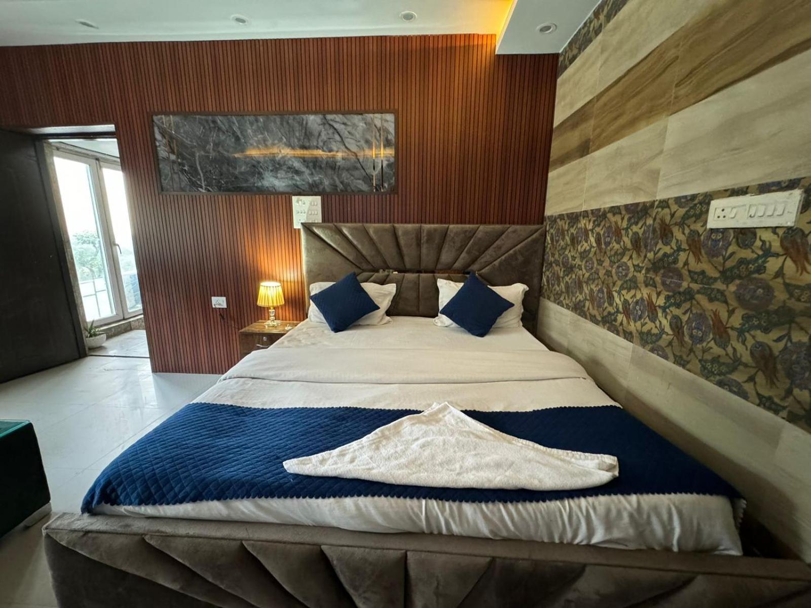 Hotel Dev Ganga Rishīkesh 外观 照片