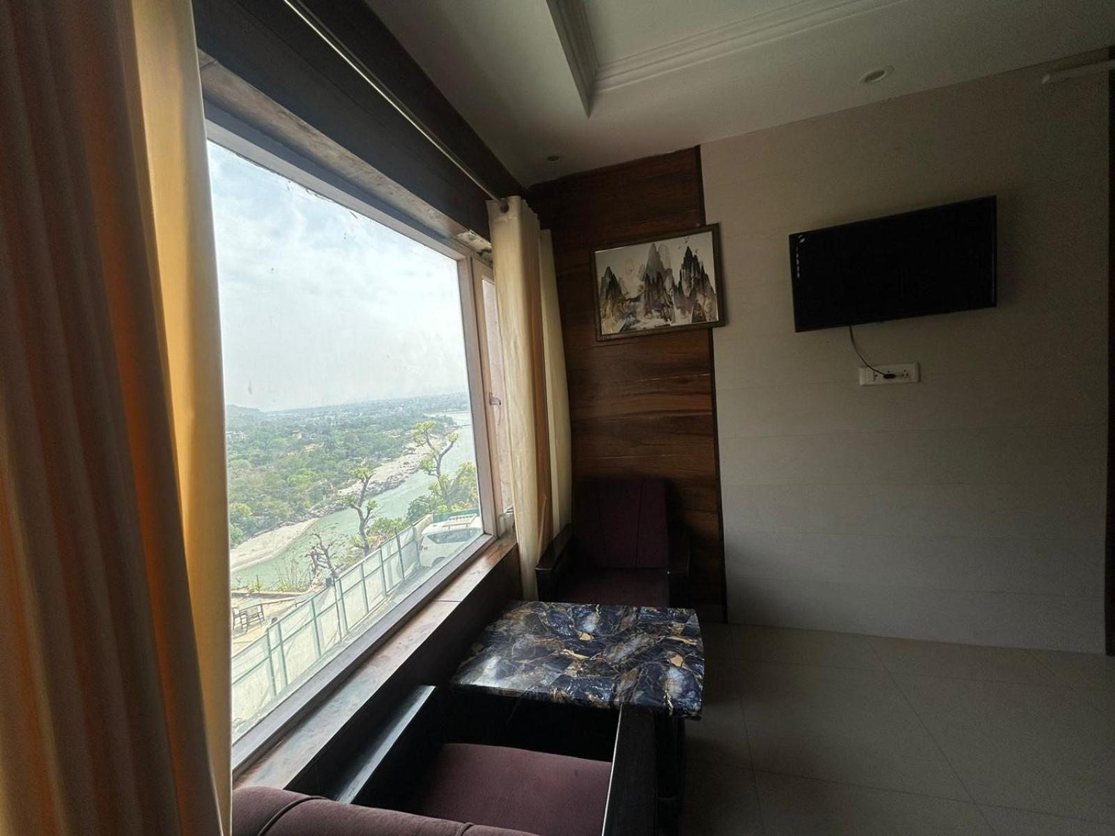 Hotel Dev Ganga Rishīkesh 外观 照片