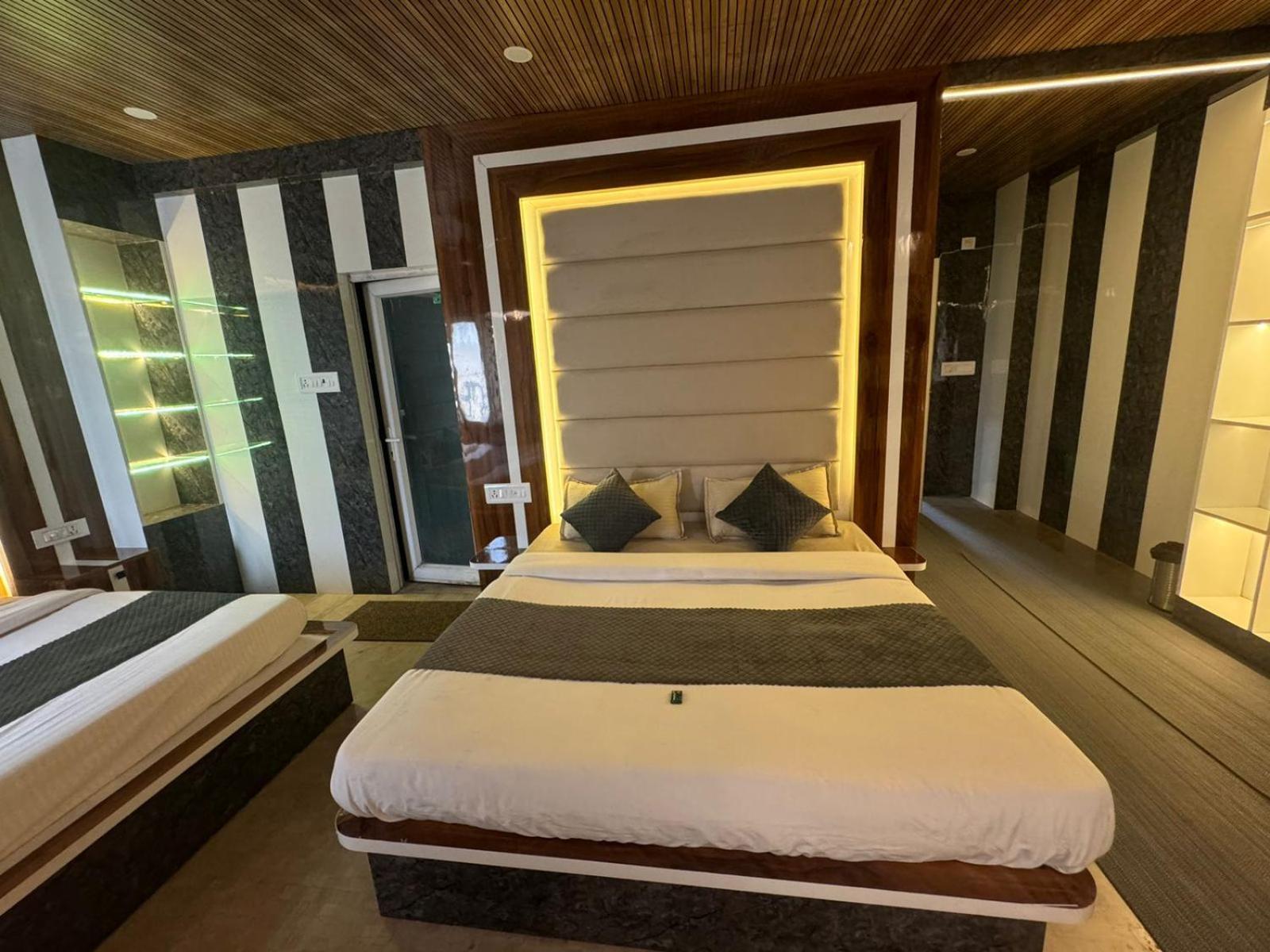 Hotel Dev Ganga Rishīkesh 外观 照片