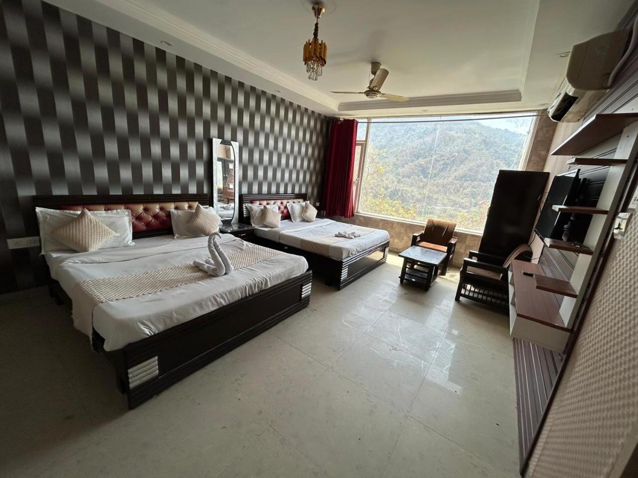 Hotel Dev Ganga Rishīkesh 外观 照片