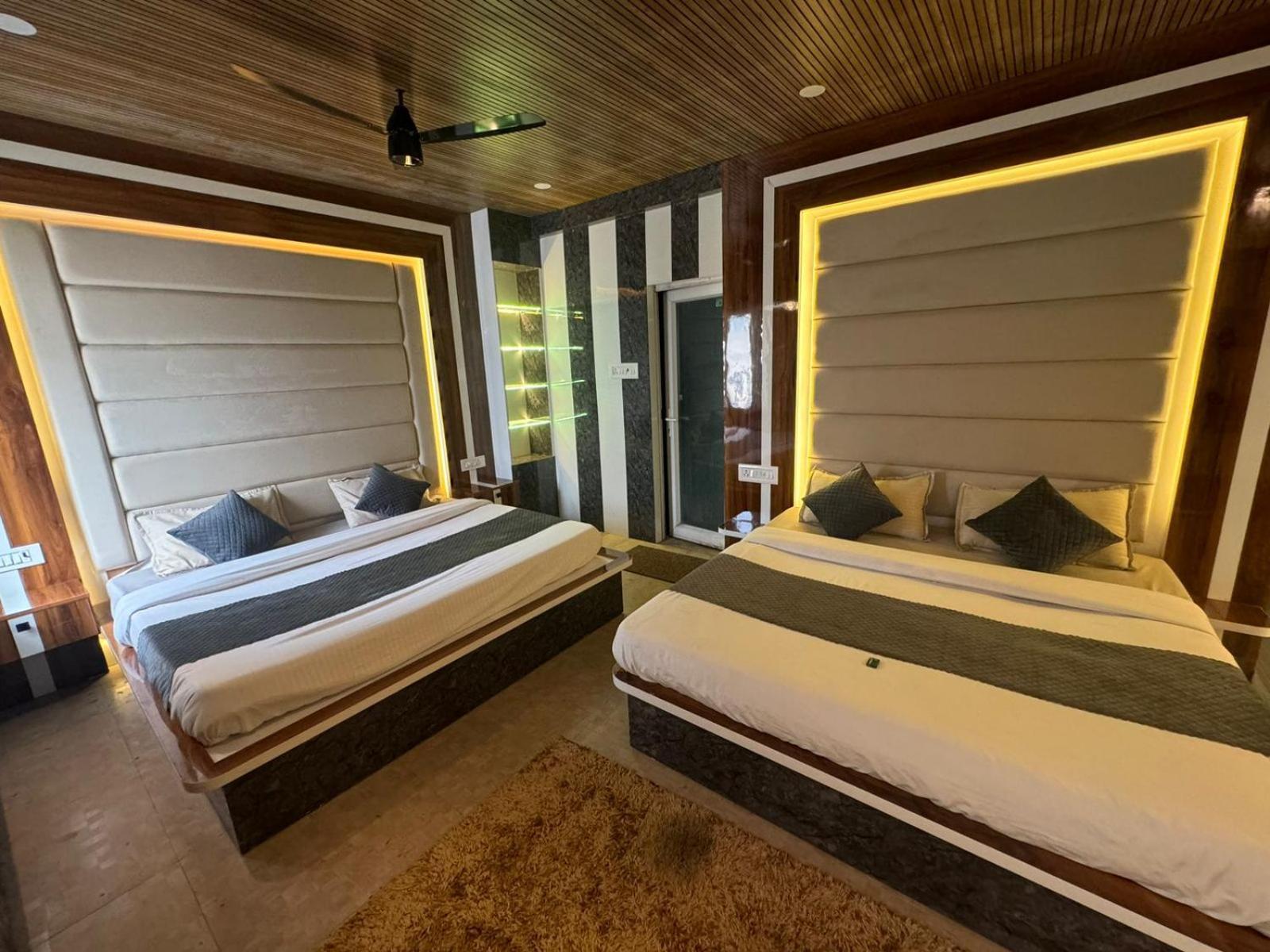 Hotel Dev Ganga Rishīkesh 外观 照片