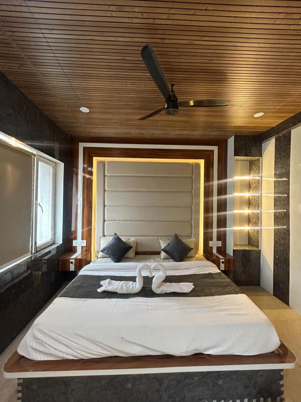 Hotel Dev Ganga Rishīkesh 外观 照片