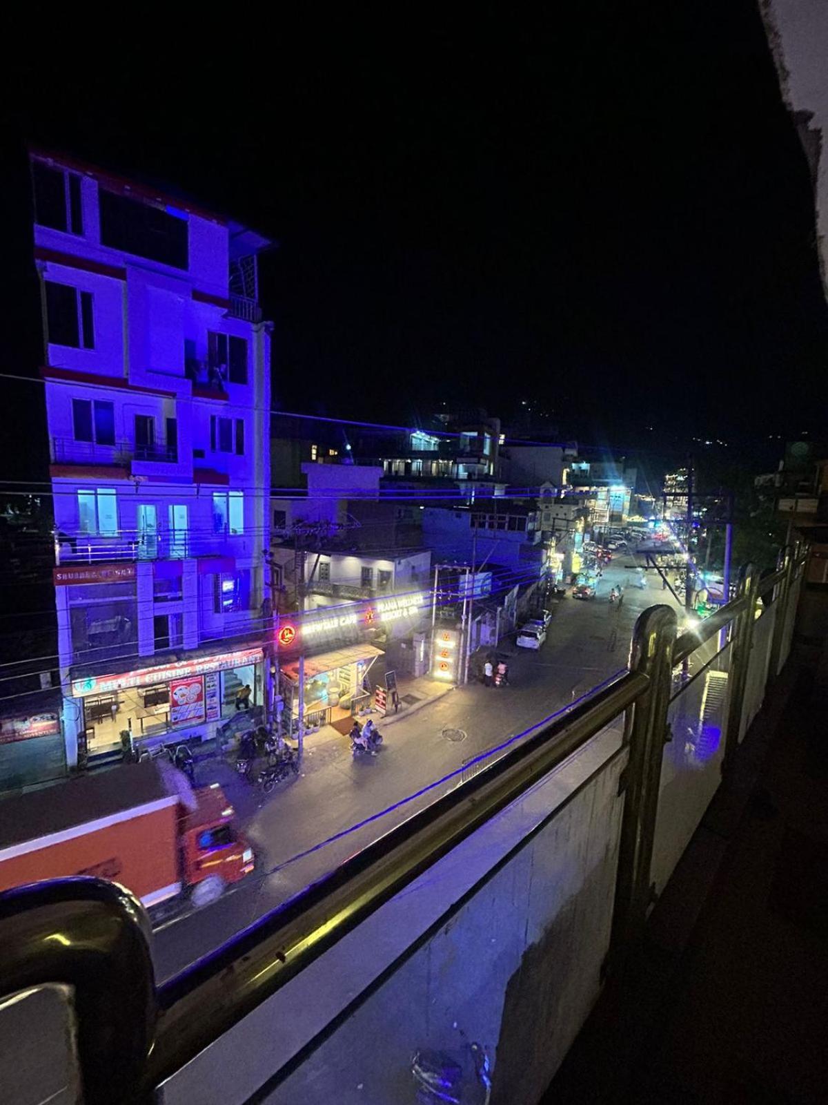 Hotel Dev Ganga Rishīkesh 外观 照片