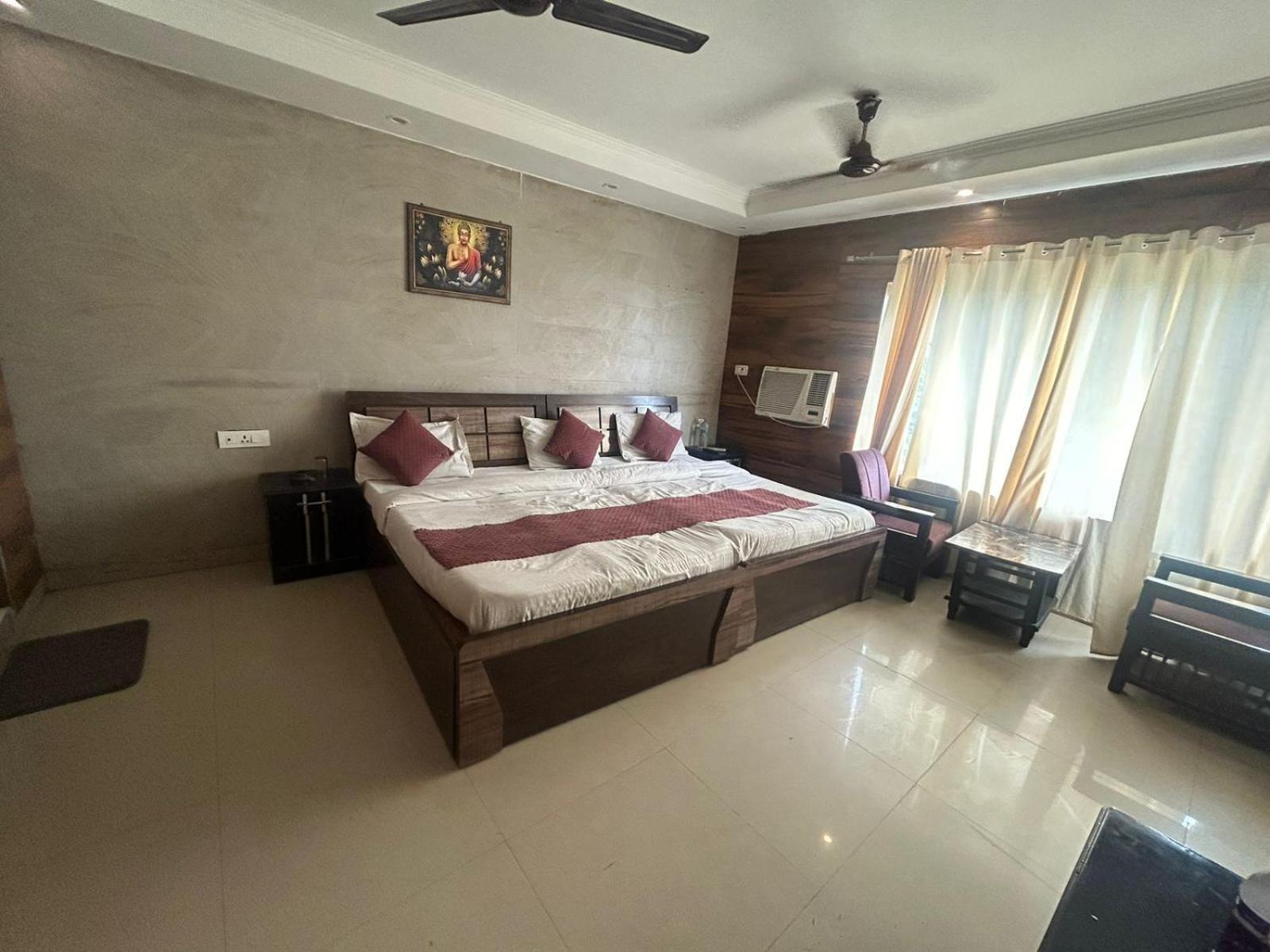 Hotel Dev Ganga Rishīkesh 外观 照片