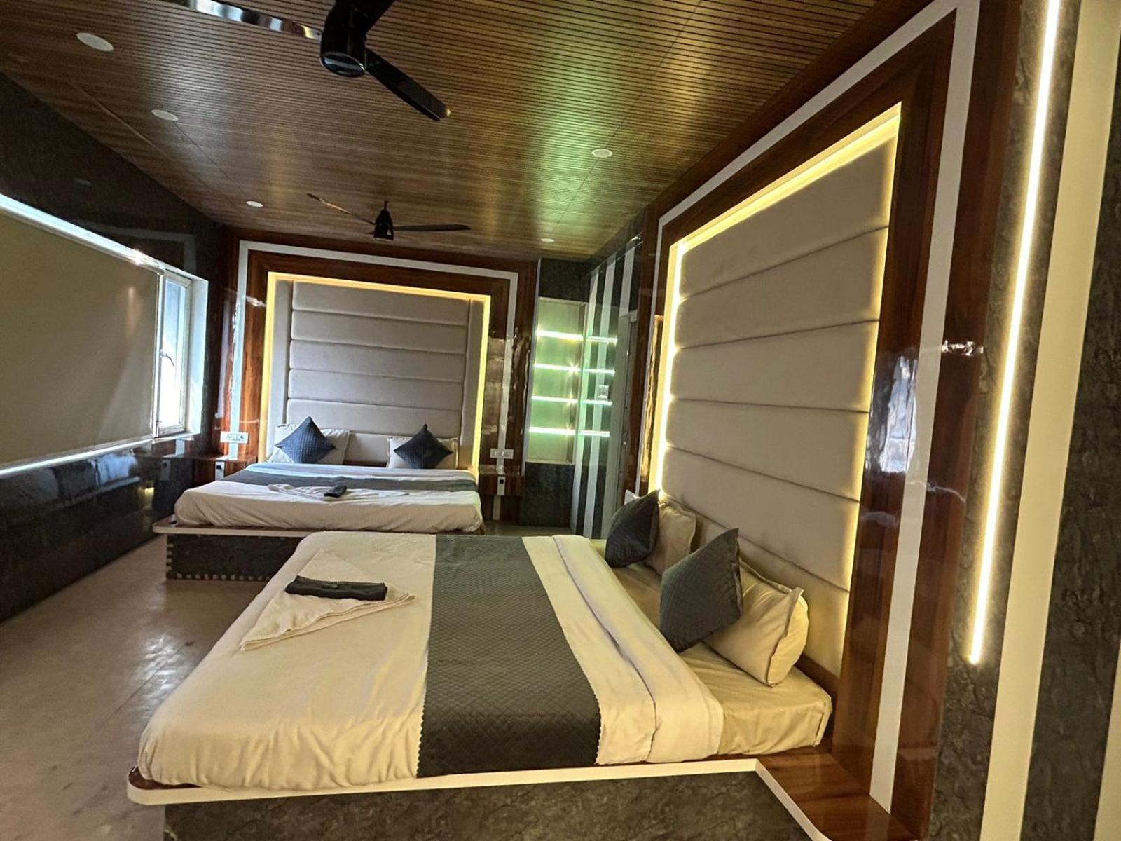 Hotel Dev Ganga Rishīkesh 外观 照片
