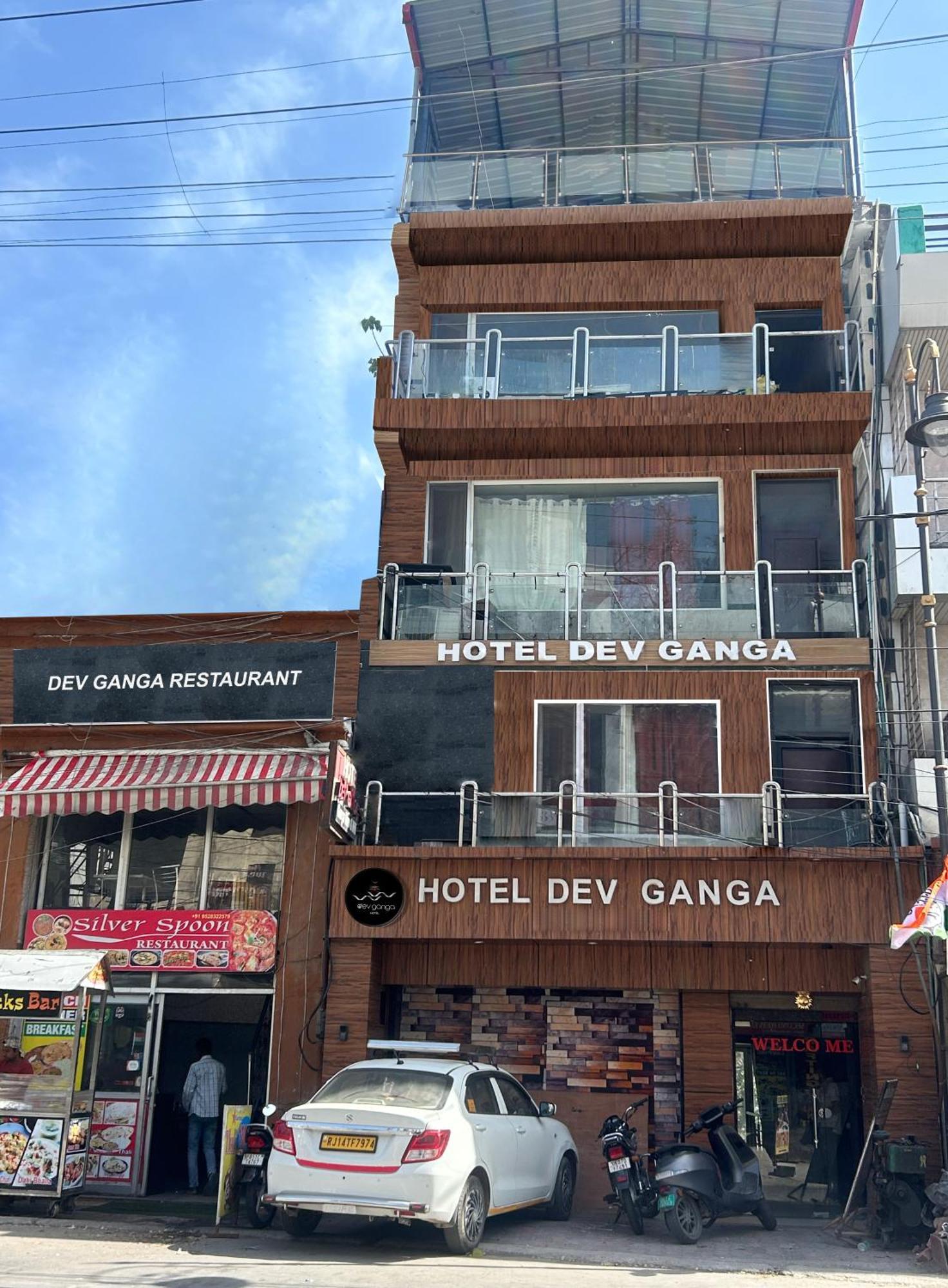 Hotel Dev Ganga Rishīkesh 外观 照片